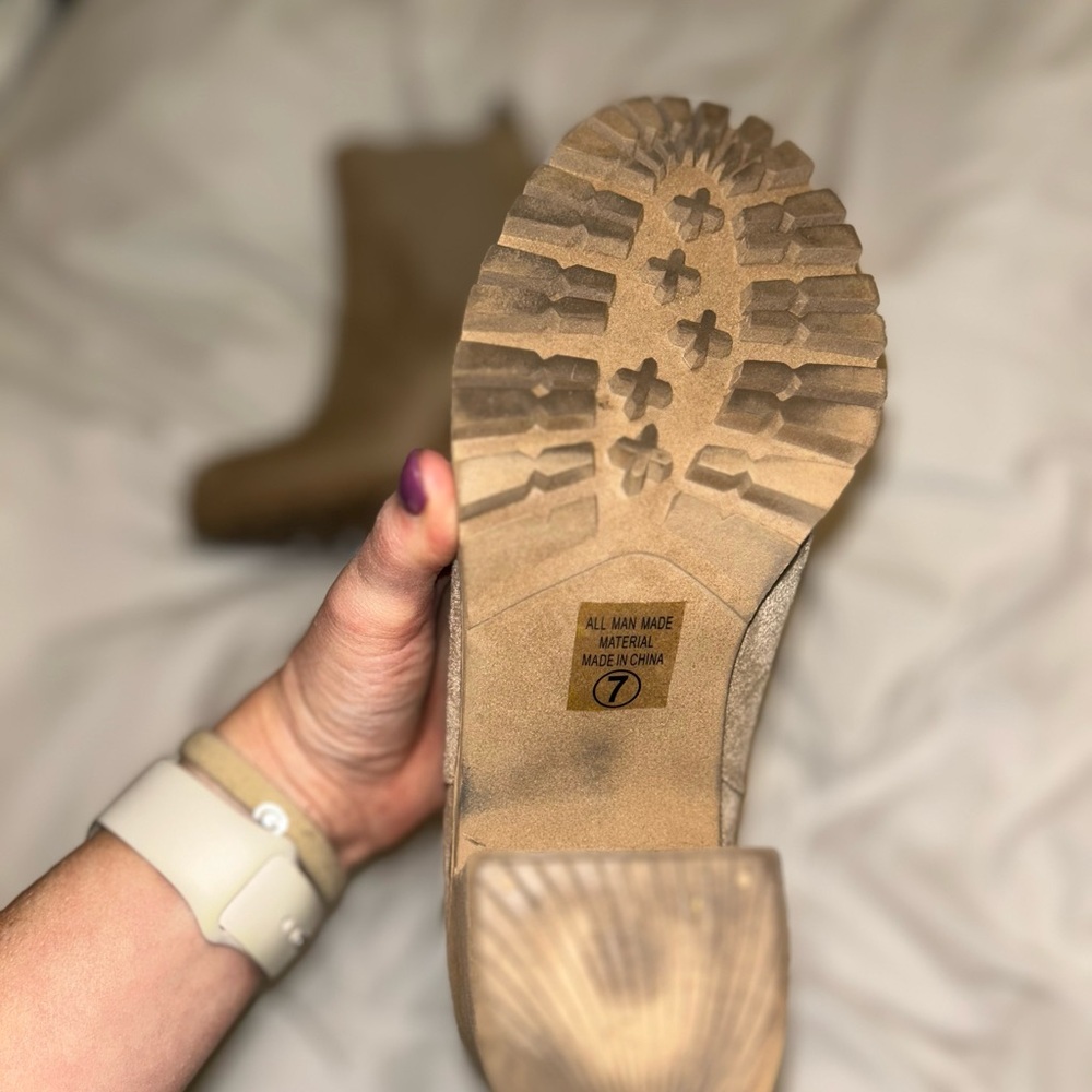 Soda Tan Heeled Ankle Boots - Picture 4 of 5